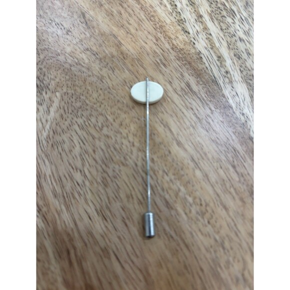 VINTAGE SCRIMSHAW SHIP & LADY ON DOCK STICK PIN 2 1/2” - Picture 3 of 4